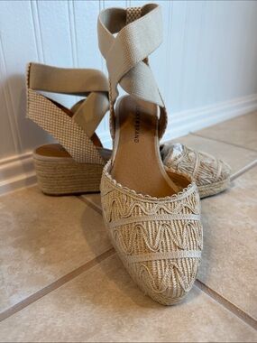 Lucky Brand Natural Beige Woven Espadrille Wedge Sandals with Ankle Wrap